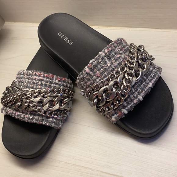 Guess Salina Flat Sandals Grey/Pink Silver Chains Sz 7M Light Comfy Brand New - Picture 2 of 9